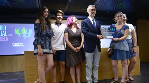 Los alumnos recogieron el premio en Sevilla la semana pasada