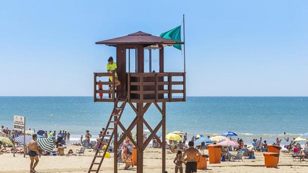 La playa Victoria de Cádiz, en el &#039;top ten&#039; de los destinos preferidos