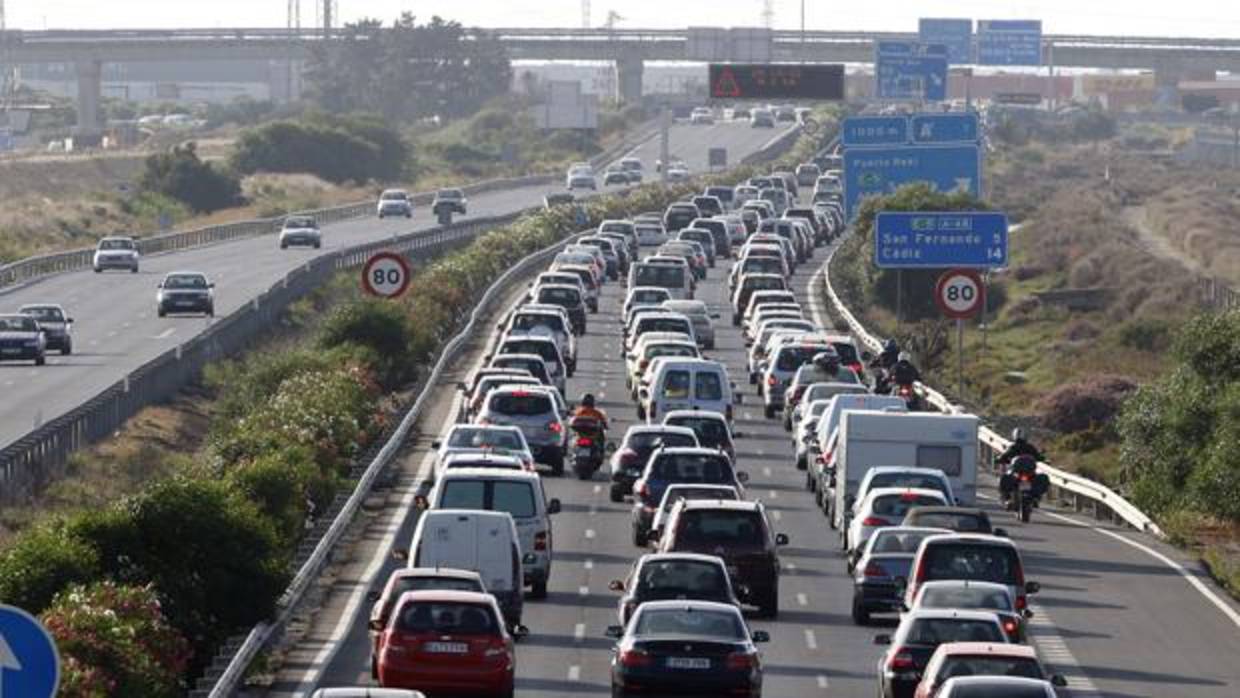 Las carreteras gaditanas serán de las que tendrán más tráfico de vehículos de Andalucía Occidental