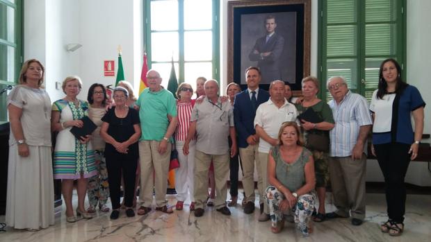 Homenaje del Consistorio a los carpinteros de ribera por una vida dedicada al oficio
