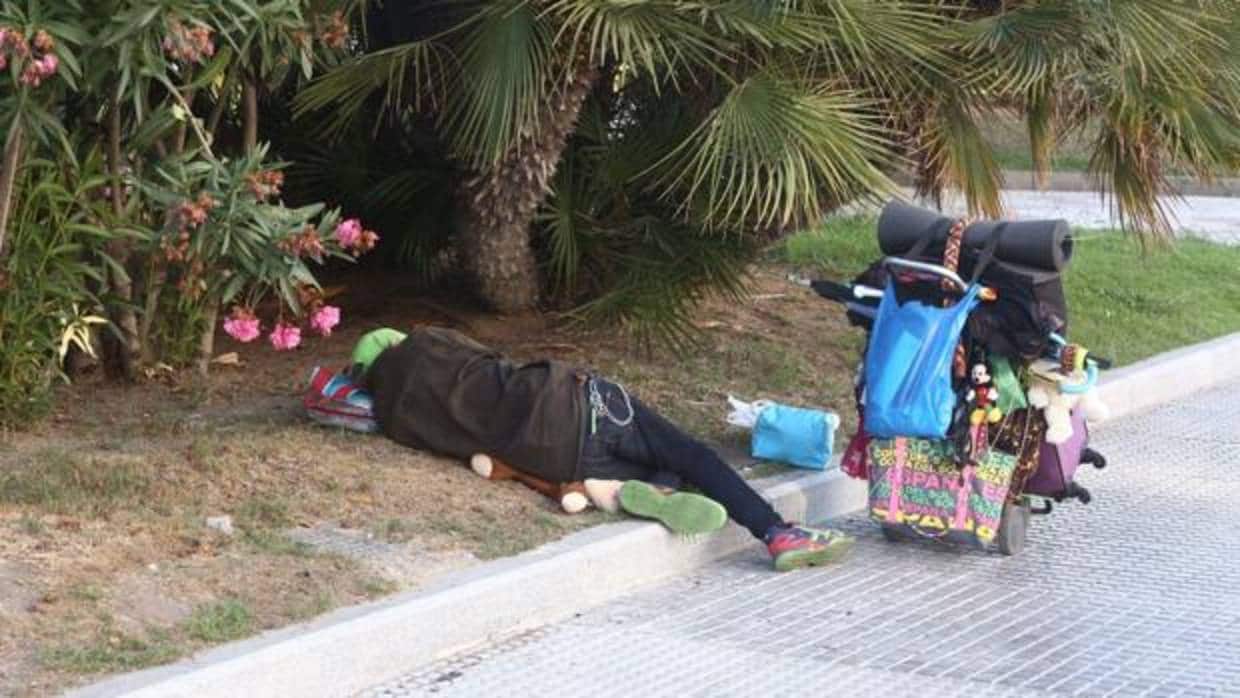 Varias personas sin hogar han acampado durante este verano en los jardines de Canalejas.