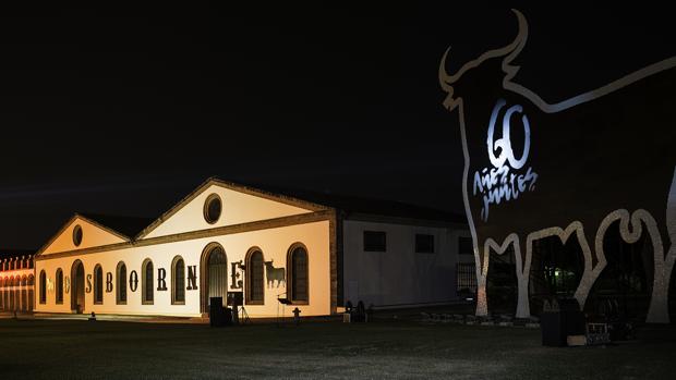 El toro de Osborne se vuelve ecológico en su 60 cumpleaños