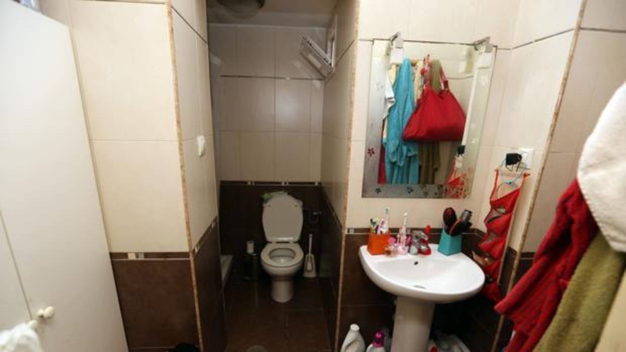 Baño en una viieja casa del Campo del Sur de Cádiz