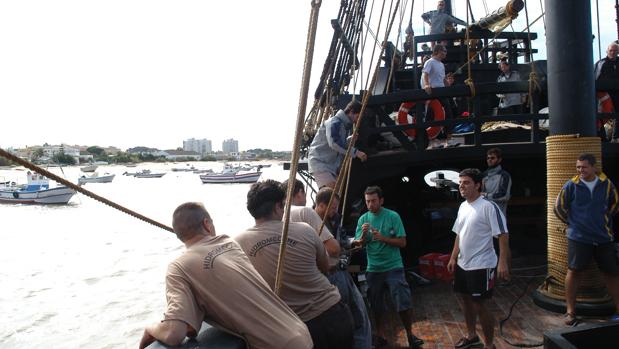 Consejo Regulador y Artesanos de Sanlúcar celebran la Circunnavegación