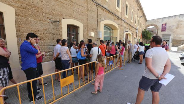 Echa a andar la Agencia Municipal de Colocación del IFEF en Cádiz