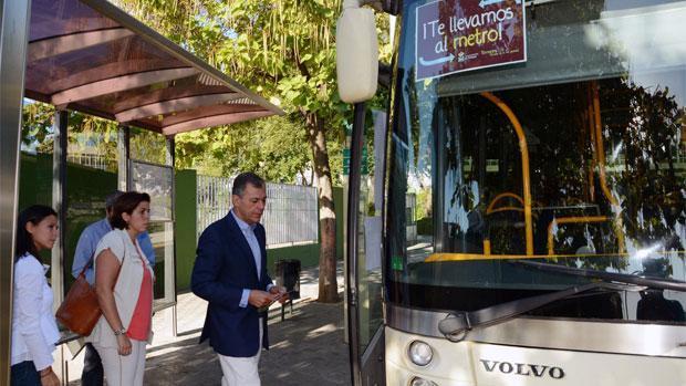 Una lanzadera conectará Tomares con el Metro a partir de este sábado