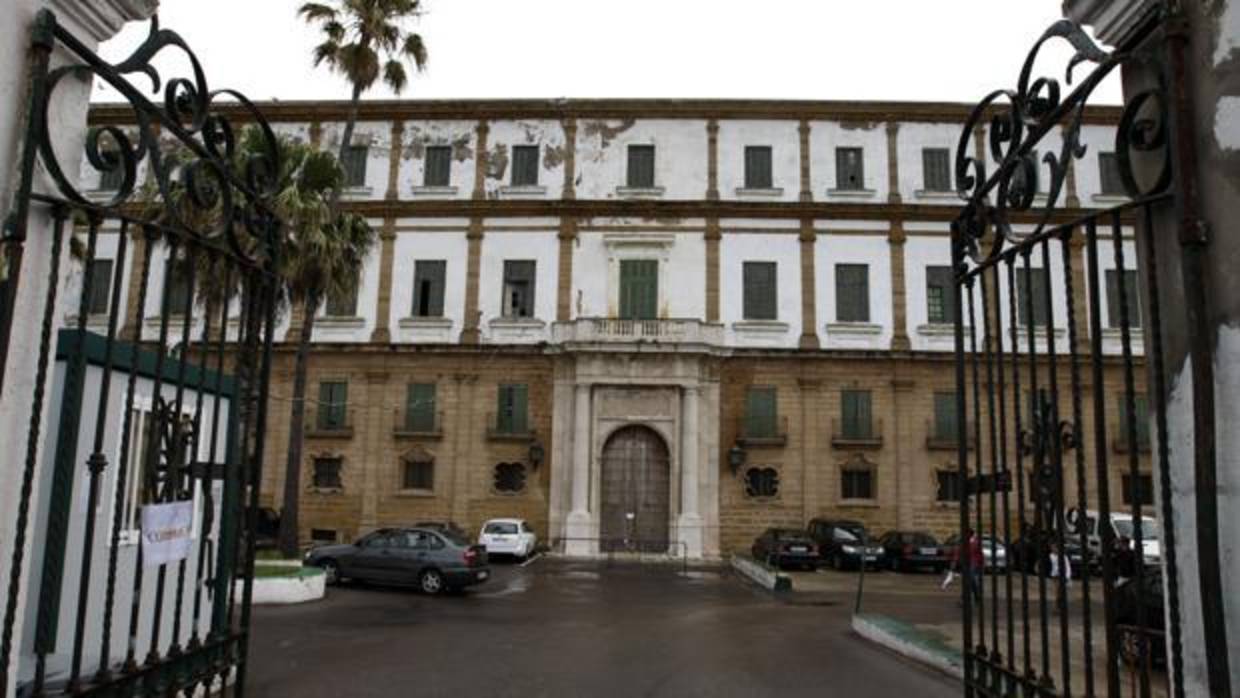 Diputación aprueba la cesión del edificio Valcárcel a la UCA para la facultad de Educación