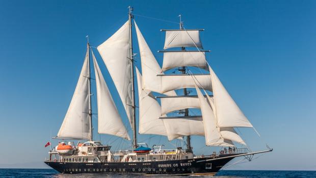 Dos cruceros y un velero para curiosos, en Cádiz