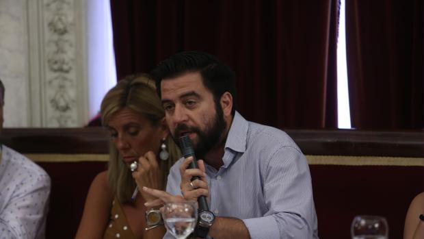 El PSOE vuelve a poner condiciones para apoyar la municipalización