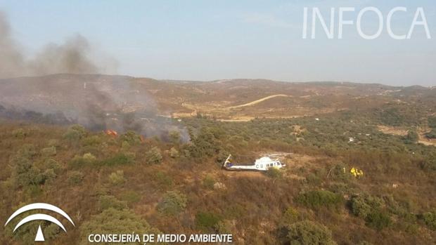 El Ronquillo vuelve a sufrir un nuevo incendio forestal que habría sido provocado al contar con varios focos