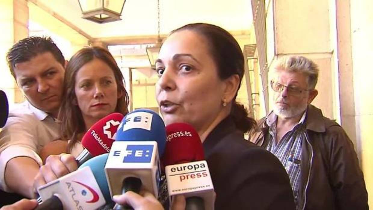 Juana Vargas tras declarar en el juicio por el asesinato de su hermana en la Audiencia de Sevilla