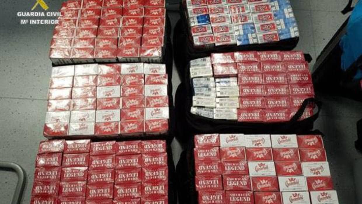 Detenidas cuatro personas e intervenidas 6.000 cajetillas de tabaco de contrabando en La Línea