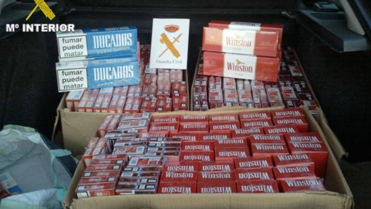 Detenidas tres personas e intervenidas 13.892 cajetillas de tabaco valoradas en más de 59.000 euros