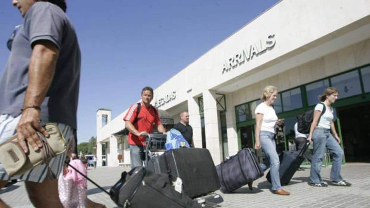 El 'pasajero un millón' llegará este jueves al aeropuerto de Jerez.