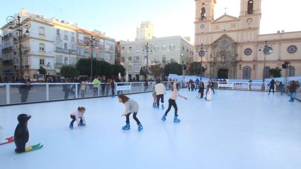 San Antonio se convierte en Nueva York con la nueva pista de hielo