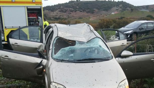 Herida una mujer de 78 años en Paterna al salirse su coche de la carretera