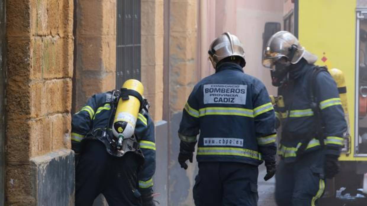 Imagen de archivo de otra intervención de Bomberos en la provincia de Cádiz