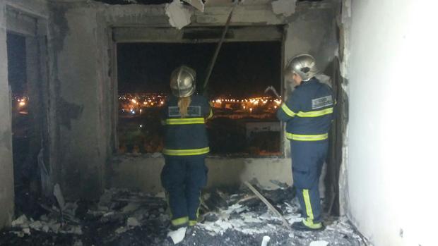 Muere una mujer en el incendio de una vivienda en Jerez