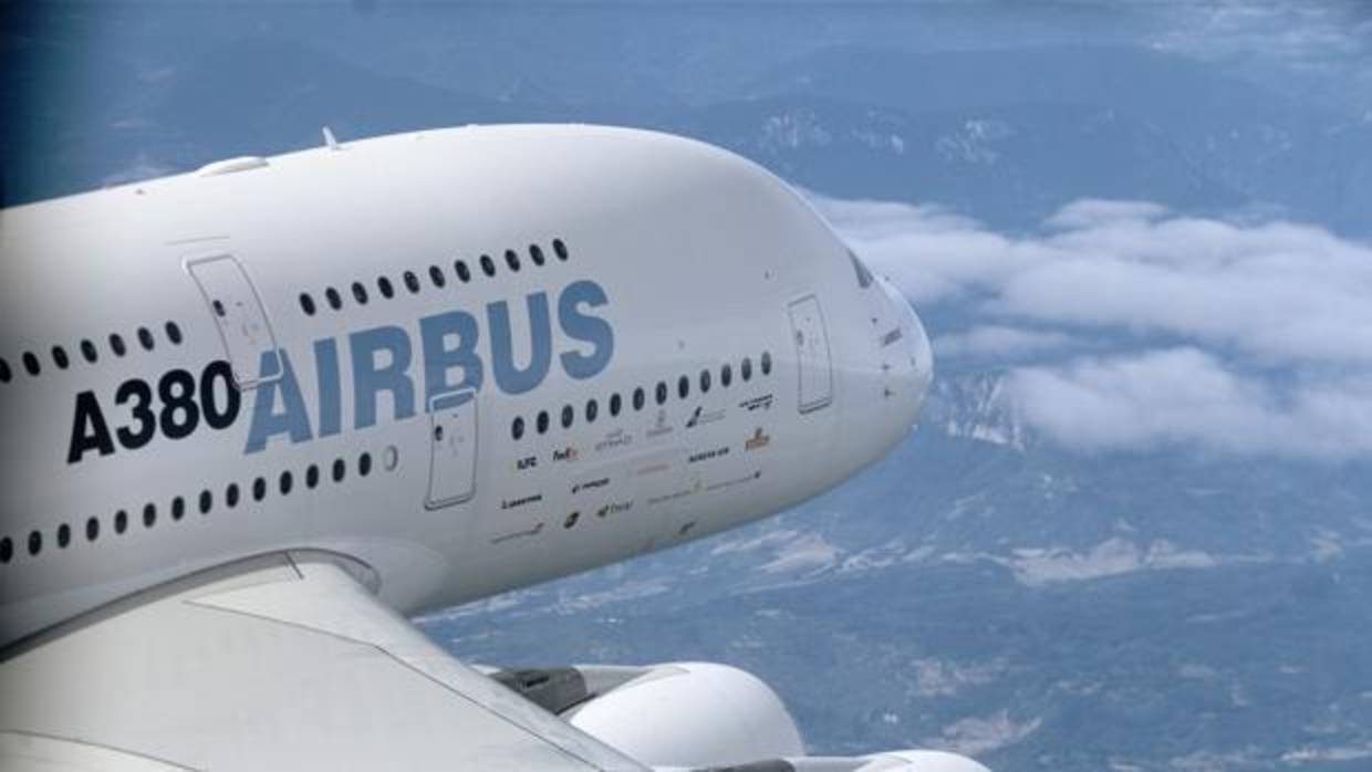 Emirates anuncia un pedido de 36 A380 a Airbus por 16.000 millones de dólares