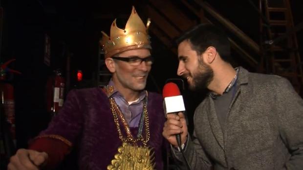 Iván Romero defiende su estilo propio de comparsa con un toque de humor en el Carnaval de Cádiz