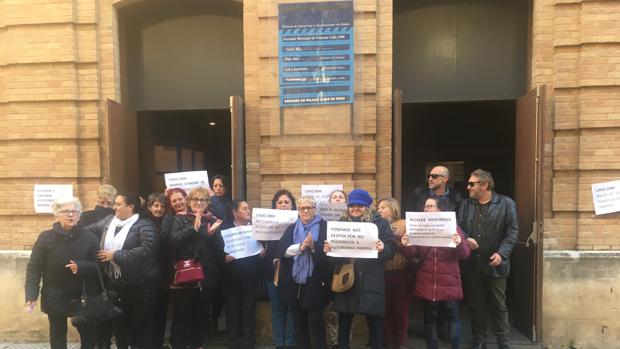 Las limpiadoras plantan cara al alcalde en el Pleno y le acusan de «menosprecio»