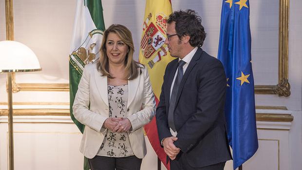 El PP acusa a la Junta de abonarse al «gratis total» para no invertir