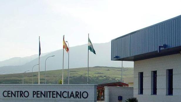 «Las mujeres no valéis para nada, solamente en las tiendas»