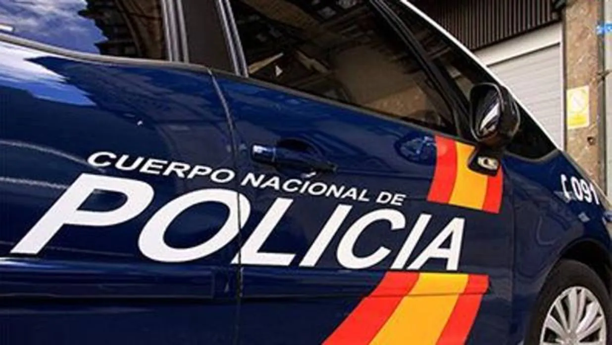 Un joven detenido por presuntamente amenazar a su madre con una pistola en Algeciras