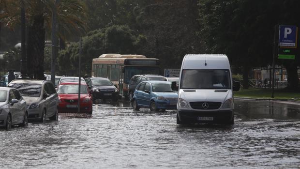 El temporal Félix hace estragos en Jerez y en El Puerto