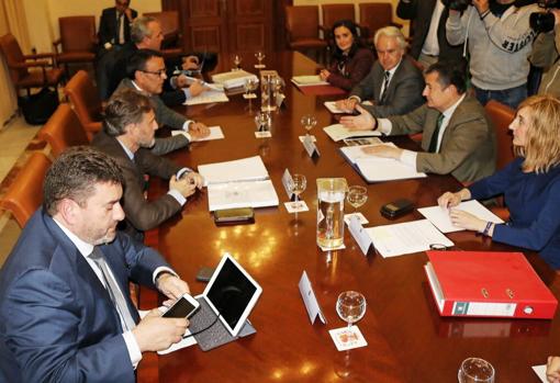 Reunión en Sevilla para habilitar las ayudas y el plan de mejoras