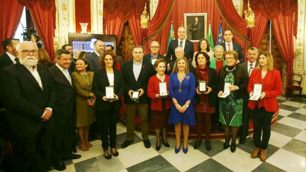 Medallas para «el esfuerzo callado»