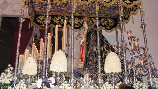 El palio de Nuestra Señora de los Dolores acompañará al Cristo de la Salud