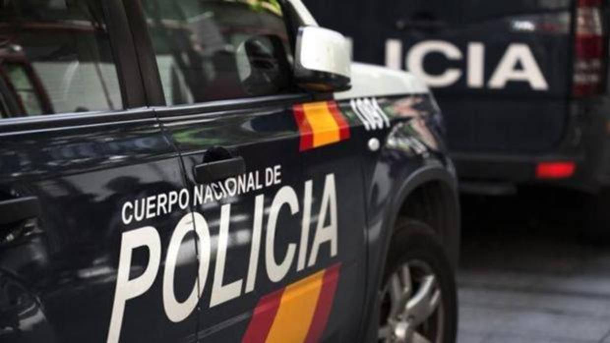 La Policía Nacional ha detenido a los dos presuntos autores de un apuñalamiento.