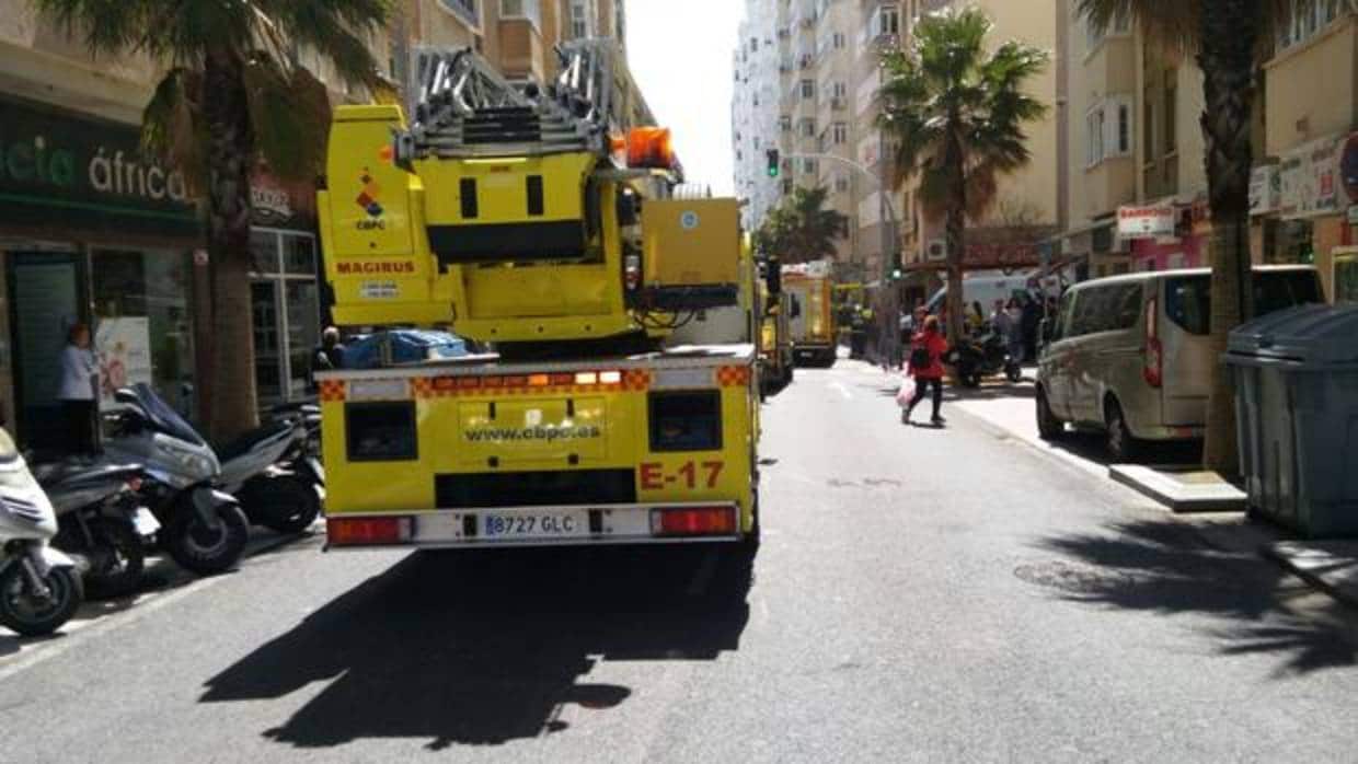 Sofocado un incendio en una vivienda en la Segunda Aguada de Cádiz