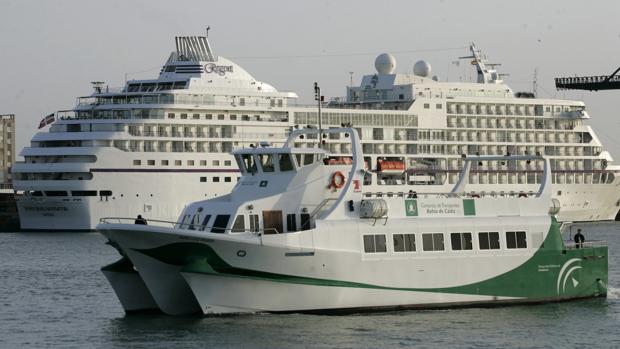 El tiempo en Cádiz: Suspenden de nuevo el catamarán entre Cádiz y Rota