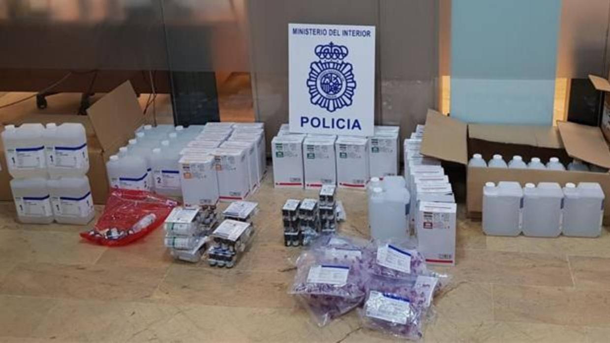 Detenido en Algeciras al transportar en su vehículo más de 200 productos farmacéuticos ilegales