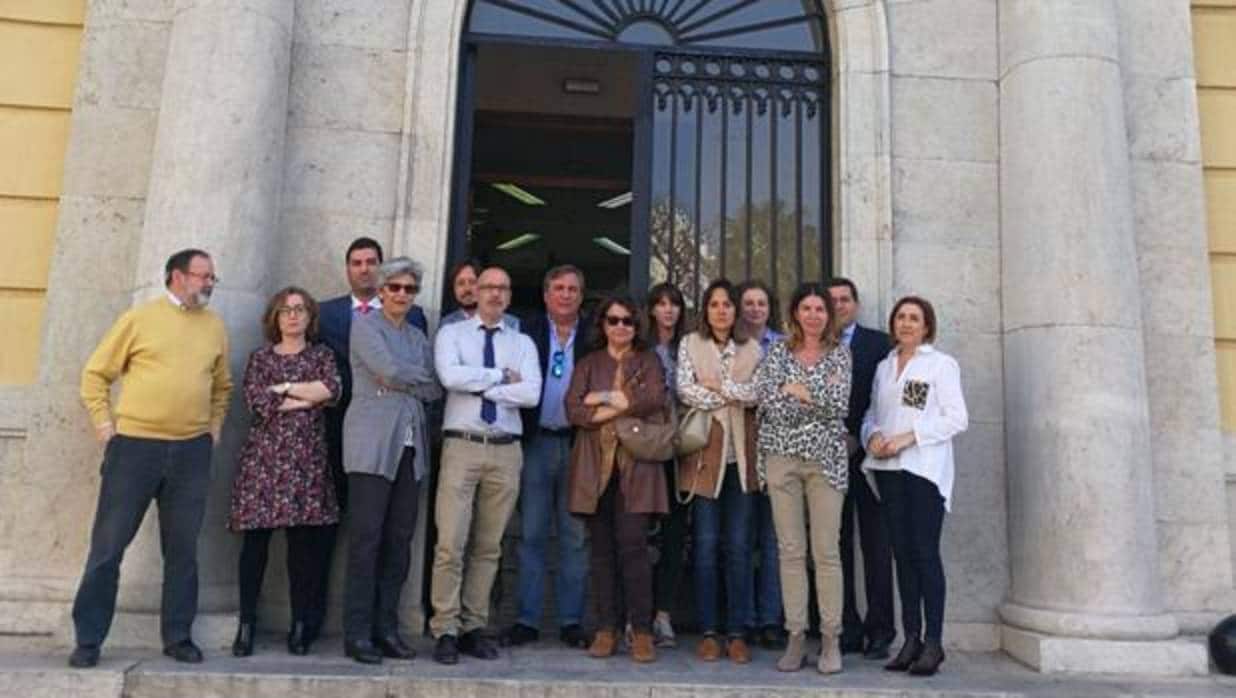 Jueces y fiscales, este miércoles a las puertas de la Audiencia Provincial de Cádiz