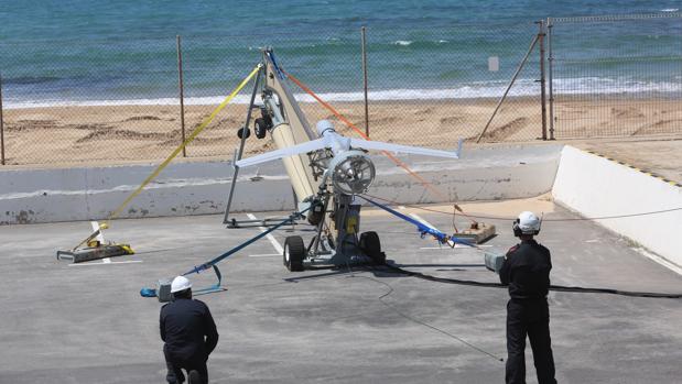 Los drones de la Armada se exhiben en Cádiz