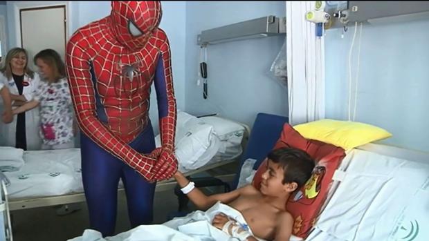 El Spiderman de Cádiz regresa al hospital