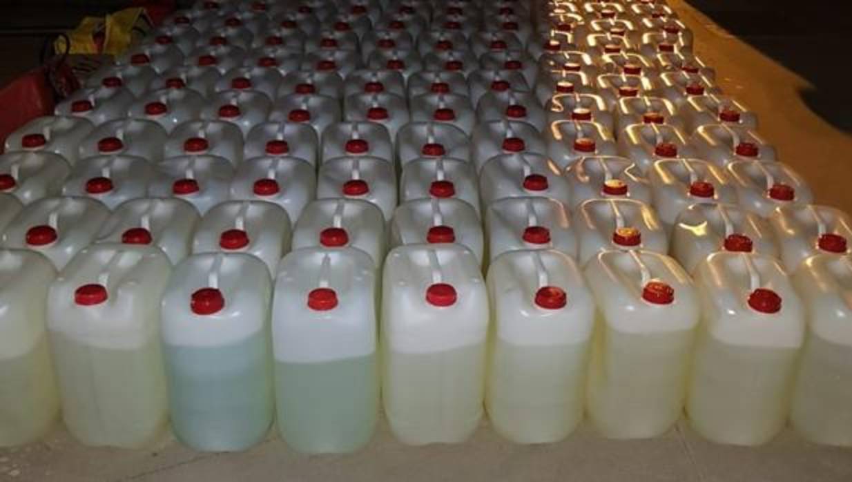 Incautados más de 3.700 litros de combustible para narcolanchas en La Línea