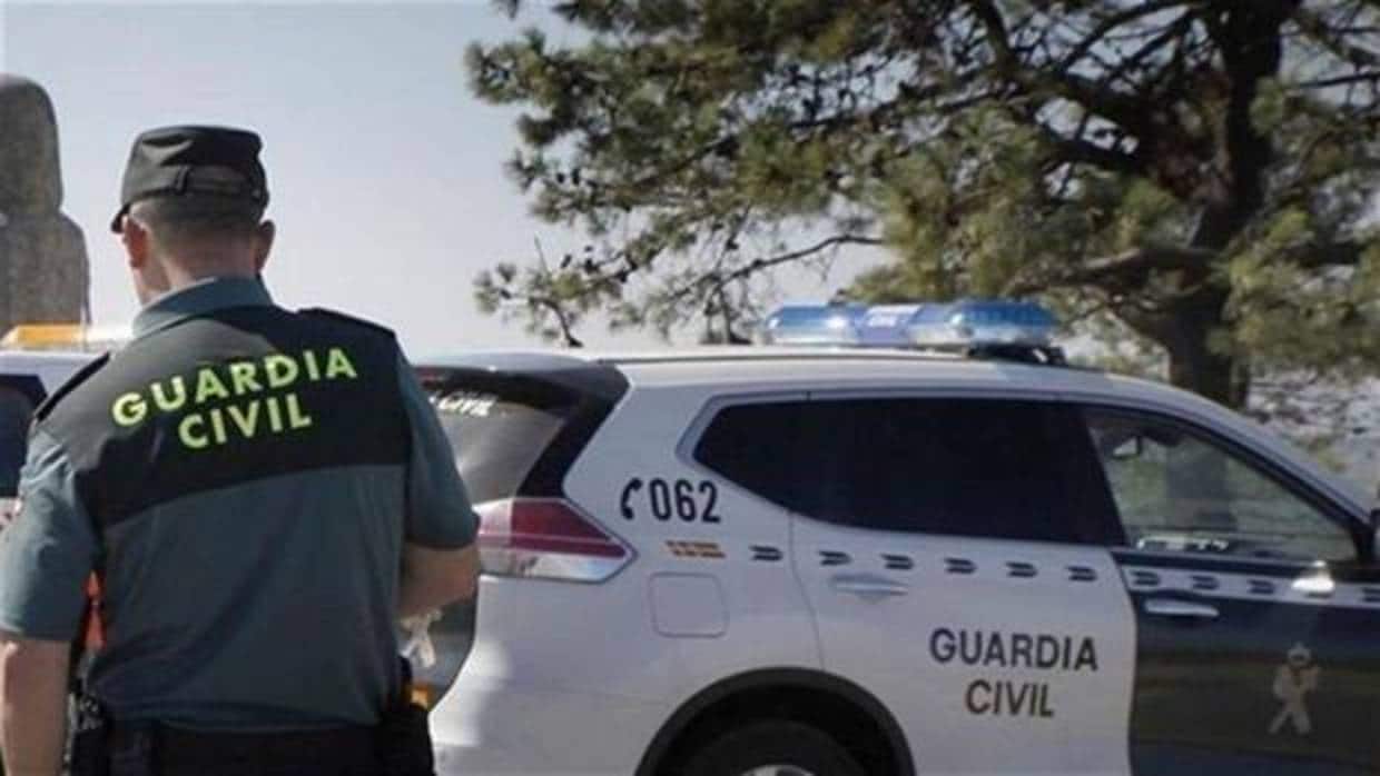 Prisión para dos personas tras darse a la fuga en La Línea e intervenir 48.000 euros