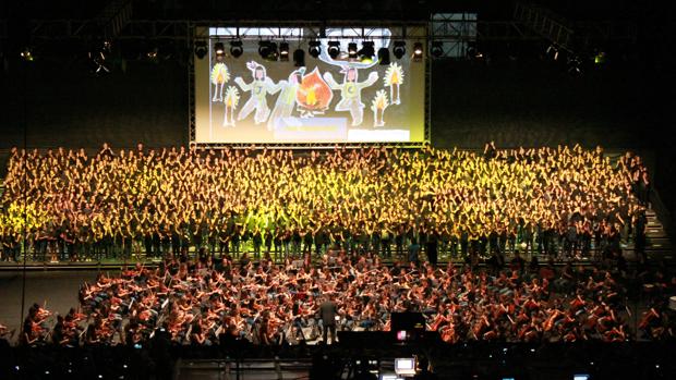 La música une en Sevilla a 1.200 alumnos andaluces en el Auditorio Rocío Jurado