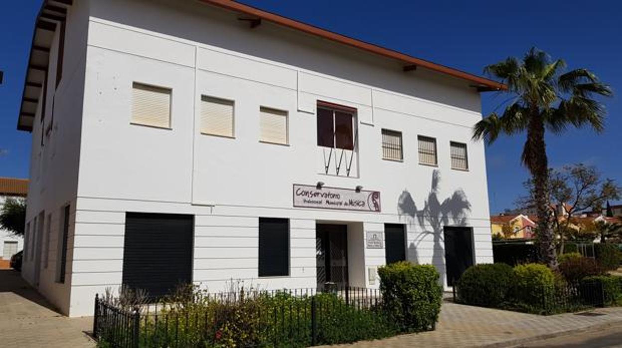 El Conservatorio de Música de Sanlúcar había anunciado la clausura del curso por falta de liquidez