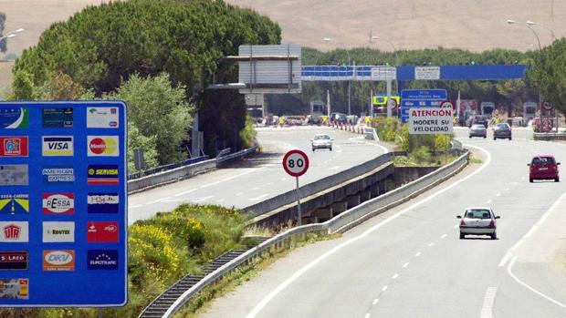 La autopista Cádiz-Sevilla es la que mayor tráfico registra de las que quitarán el peaje