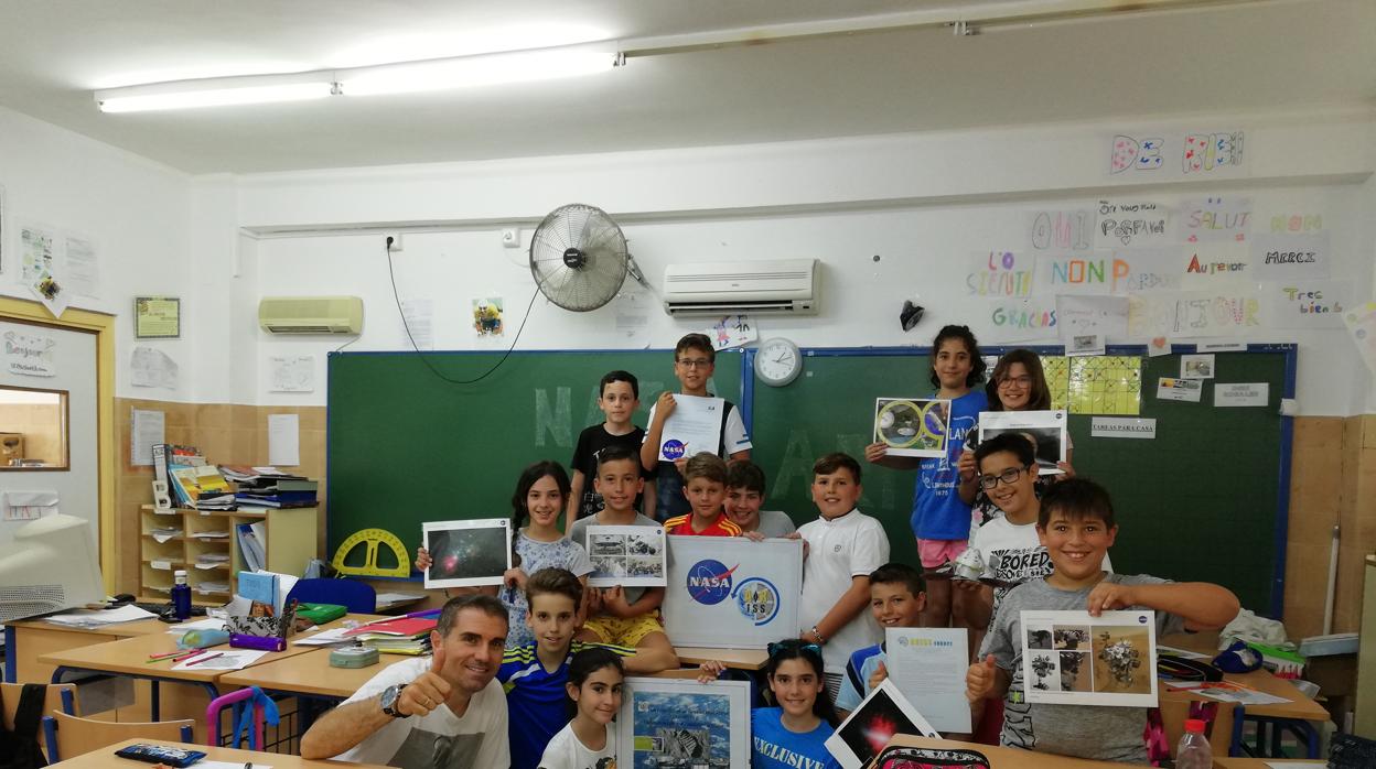 Alumnos integrantes del proyecto que les llevará a hablar con los astronautas