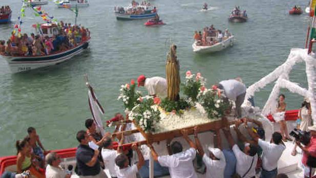 Chiclana se vuelca con la celebración del Día de la Virgen del Carmen