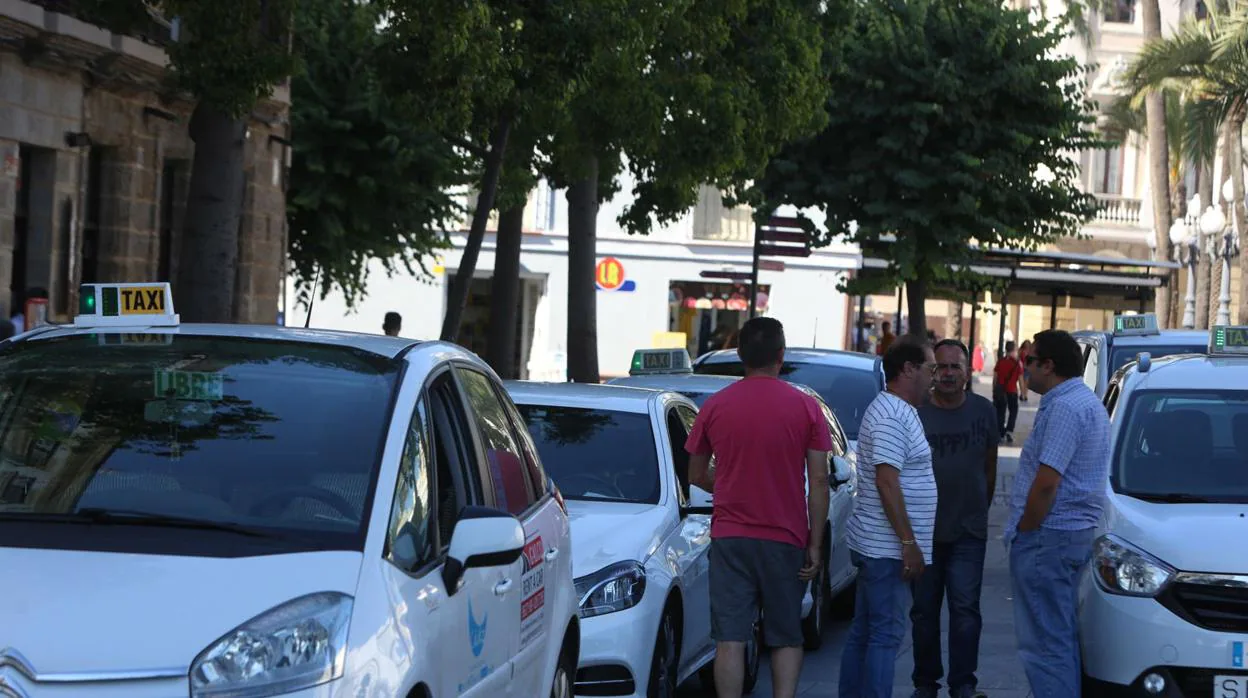 Los taxistas de Cádiz apoyarán a sus compañeros en sus protestas.