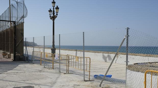 Cortado el acceso al Paseo del Vendaval