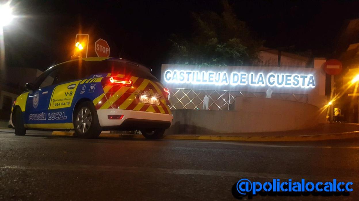 Coche patrulla de la Policía Local de Castilleja de la Cuesta