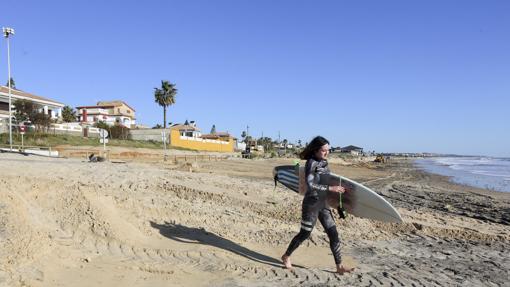 En La Barrosa, las olas suelen ser de este y suroeste